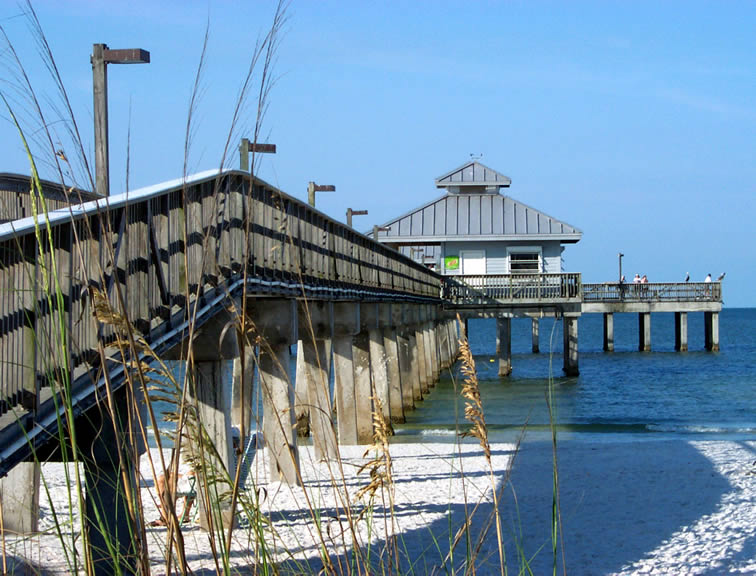 Fishing pier at Fort Myers Beach