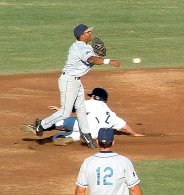 u42/steve7/medium/27353909.2003_0719AT.jpg