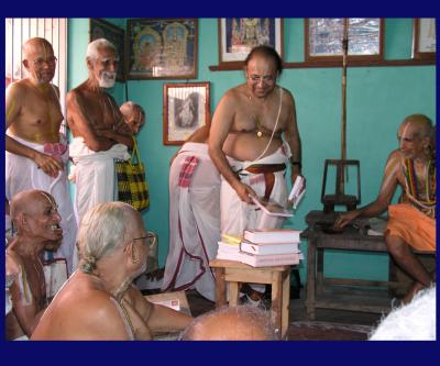 U.Ve. V.N. Vedanthadesikan Swami (Extreme left) during the release of Bhagavath Dhyana Sopanam