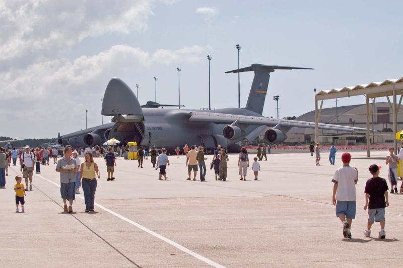 Americas largest cargo airplane