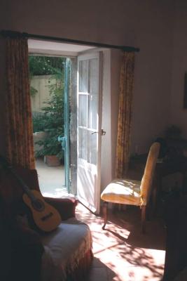 chair and door in Caunes-Minervois