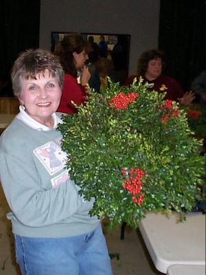u42/uzgroup/medium/27366687.Myfinishedboxwoodwreath.jpg