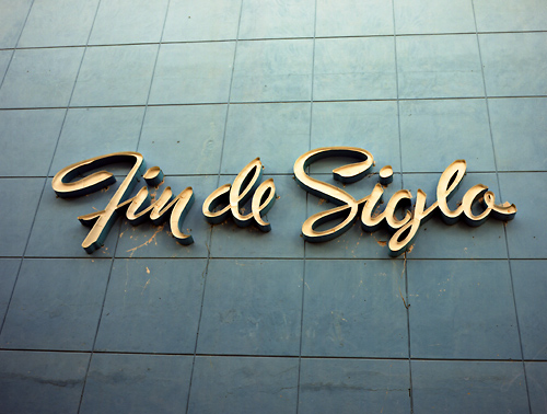 Centro Havana - Department store sign
