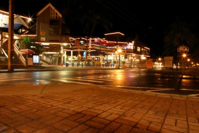u43/31south/medium/28018385.wharfatnight.jpg