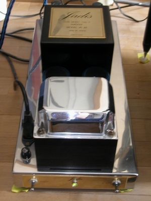 Jadis JA-30