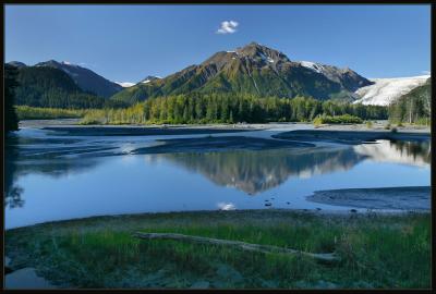 u43/ak_davek/medium/33626585.ExitRoadGlacier_Sml6584.jpg