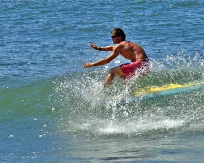 WestSideSurfer01_06Sept04.jpg