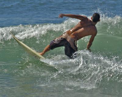WestSideSurfer04_06Sept04.jpg
