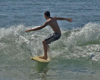 WestSideSurfer08_06Sept04.jpg