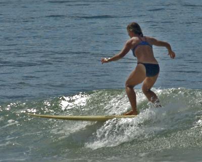 WestSideSurfer11_06Sept04.jpg
