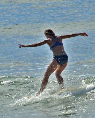 WestSideSurfer29_06Sept04.jpg
