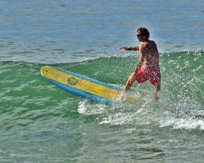 WestSideSurfer30_06Sept04.jpg