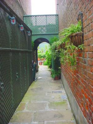 LatticeEntranceway.jpg