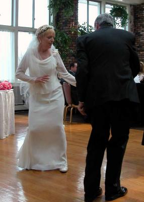 u43/bklyncmt/medium/28102200.04MargoRichLOW020.jpg