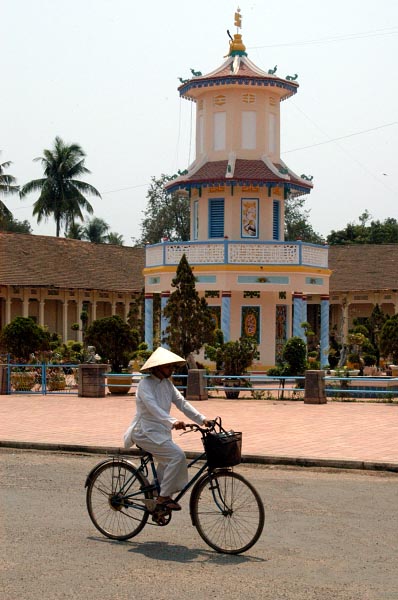 Cao Dai Temple