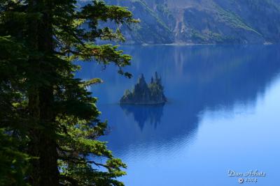 u43/canon_300d/medium/33604194.craterlakephantomship.jpg