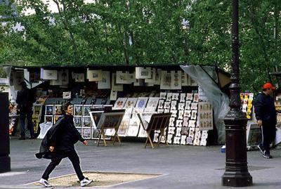 Paris bookstalls.jpg