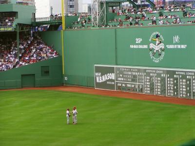 u43/chfd098/medium/33526838.fenway3.jpg