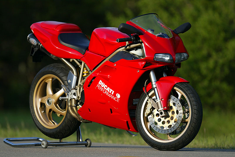B9EG2600_RJ_web.jpg
