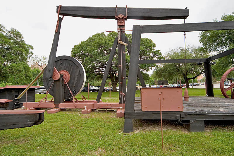 <B>Santa RIta 1 oil rig*</B>by Luther Foreman