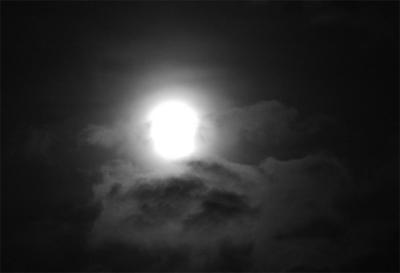 Fullmoon (*)