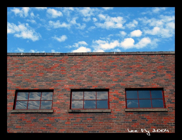 3 windows <br>(*)