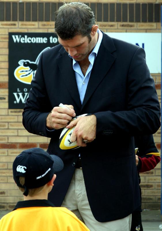       SIMON SHAW    ENGLAND AND WASPS