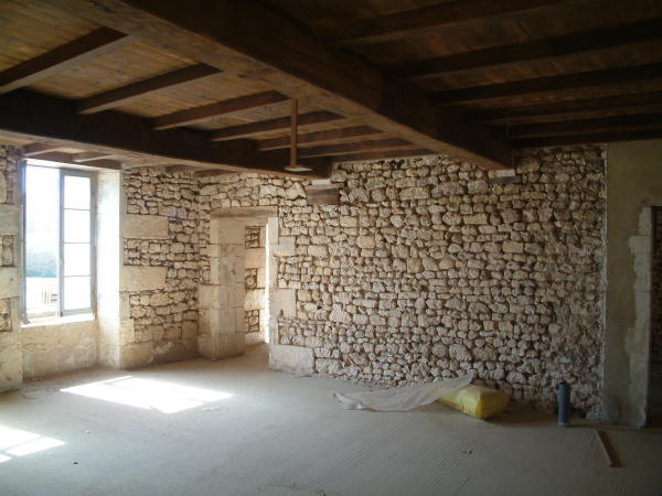 internal house3 lounge.JPG