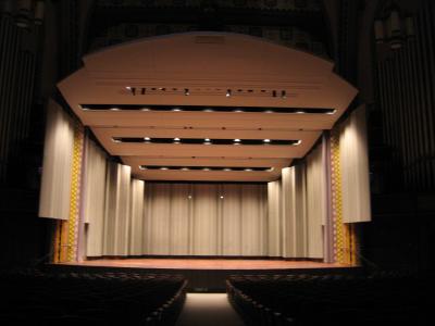 Irvine Auditorium(U)txC-oiSΰ{OALRxW]poܨ}nASXhlbRx~C