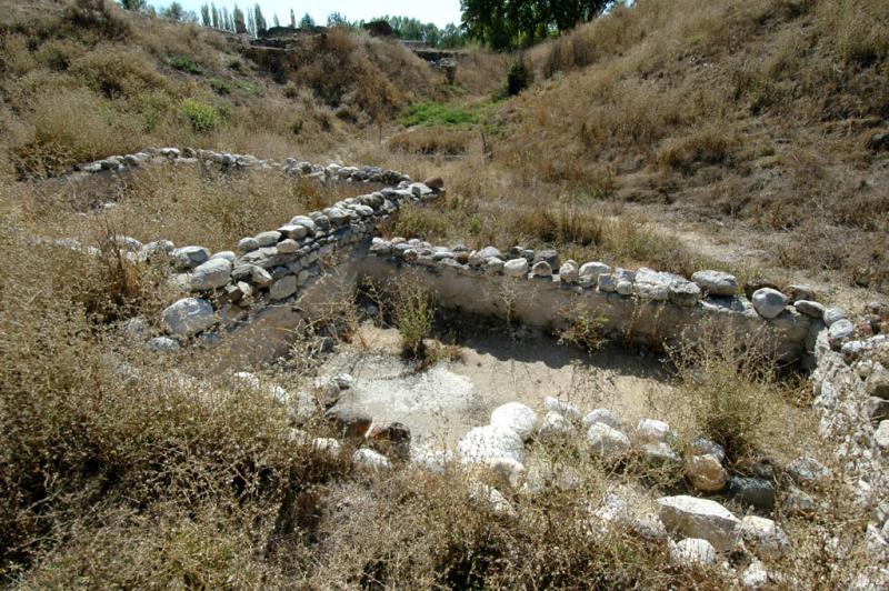 Alacahoyuk early bronze age grave