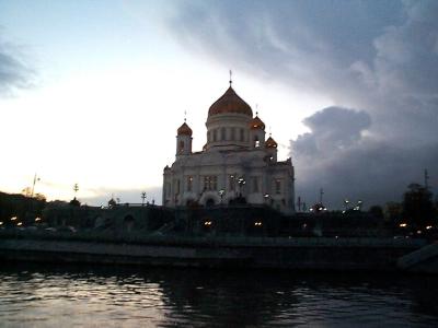 Christ Cathedral on Moscow River, 1999