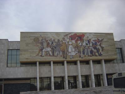The painting on the central square