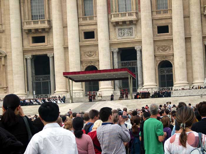 the pope addresses the crowd in St. Peters Square.JPG