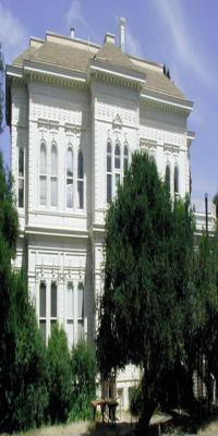Peninsula School's Big Building (the former Coleman Mansion)
Stretched into a vertical panorama.