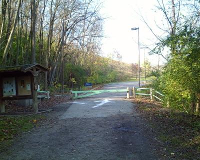 Entrance to the Arb (taken just inside the Arb, looking West)