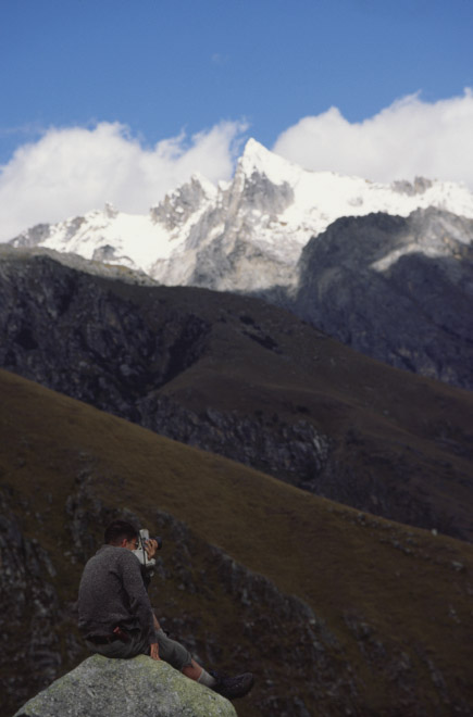 Tomando Fotos debajo del Huamash.jpg