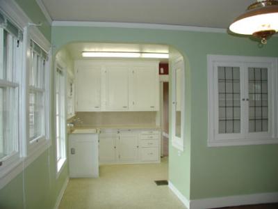 Ice Cream Green Kitchen/Dining Area