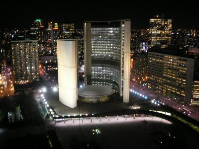 Nathan Phillips Square, Toronto City Hall