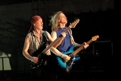 Roger - Steve/   In sync  More..