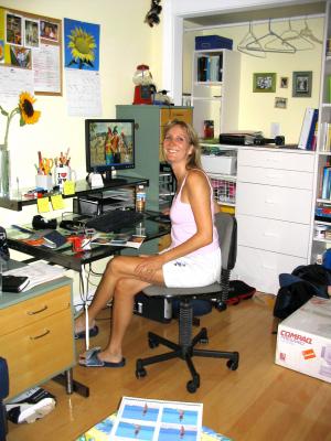 u43/ktb18/medium/33634959.Katrindoingherschoolwork.jpg