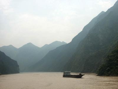 Ship in the Wu Gorge