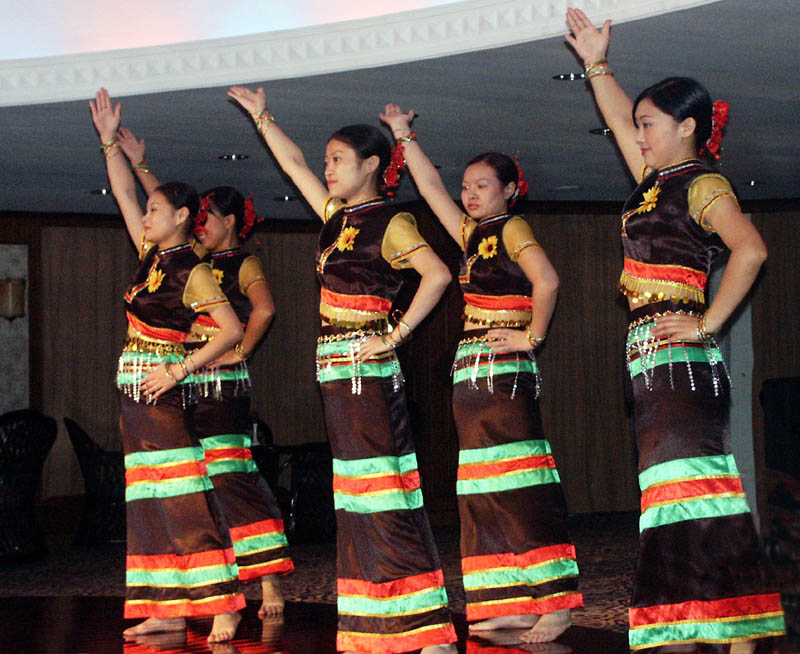 Costume & Fashion parade by the crew