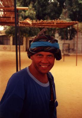 Tunisia304_Lennert+turban.jpg