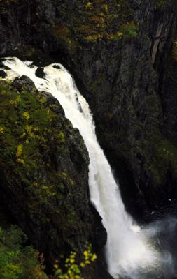 mNOR062_WaterfallHjelmeland.jpg