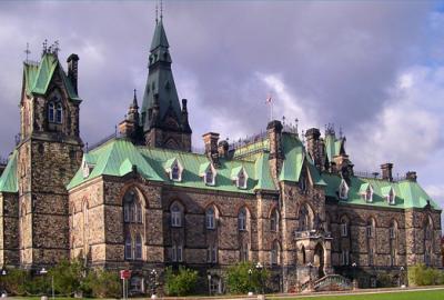 u43/miggy/medium/28240411.CanadianParliamentBuilding.jpg