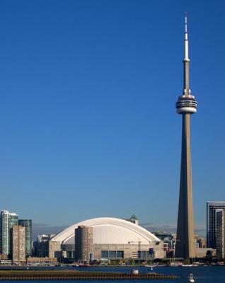 u43/miggy/medium/28240421.SkyDomeandCNTower.jpg