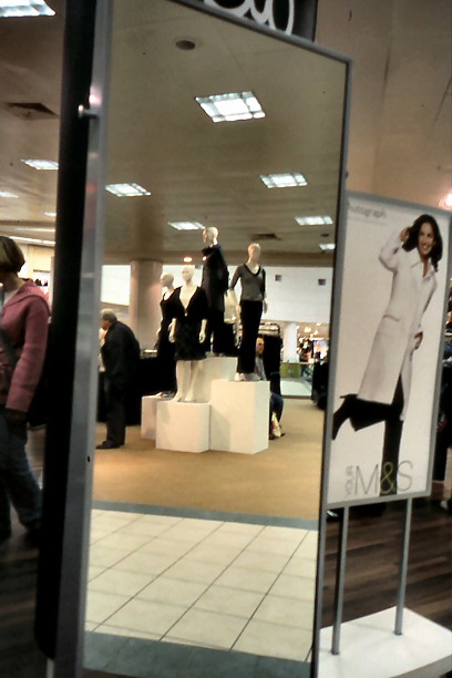 instore01.jpg