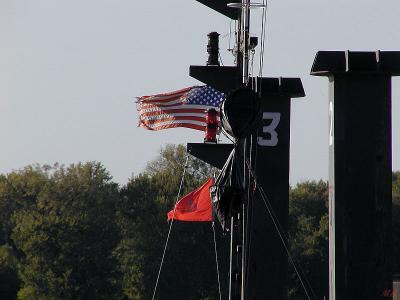 Flags on a ship.jpg(116)