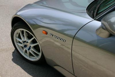 2000 Honda S2000 2.0 Manual Logo 04/04