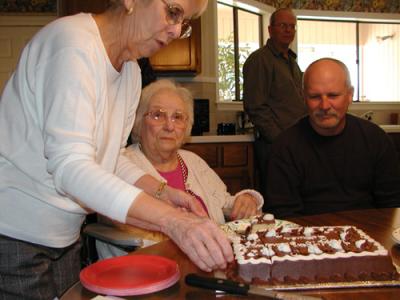 Nanny Kelley's 95th Birthday 2005